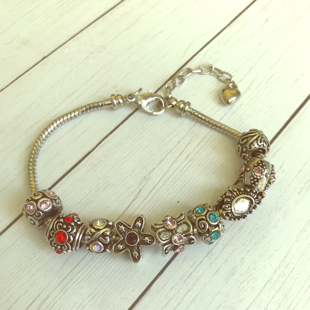 New Pugster & Charms Bracelet